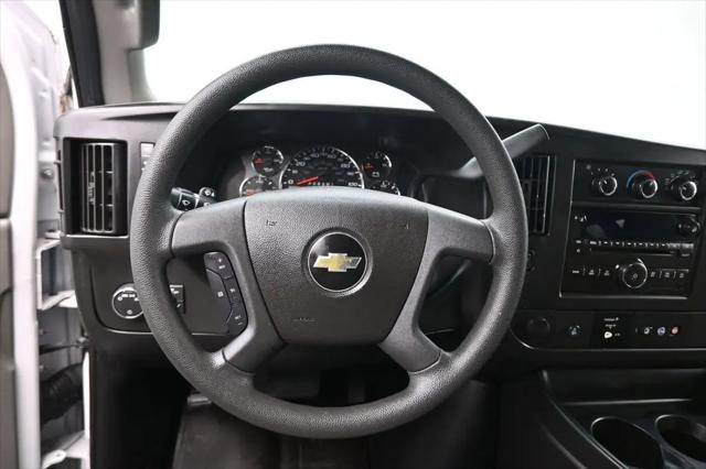 2017 Chevrolet Express LT