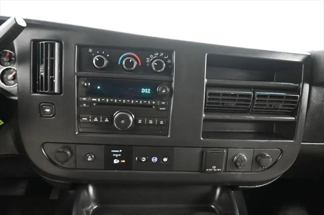 2017 Chevrolet Express LT