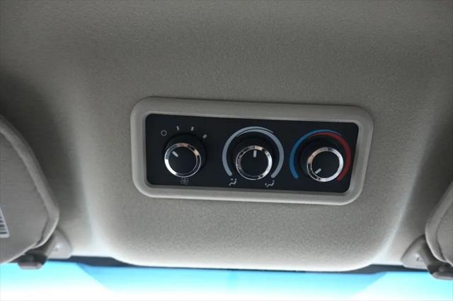 2017 Chevrolet Express LT