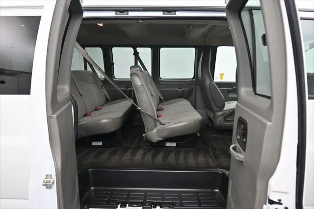 2017 Chevrolet Express LT
