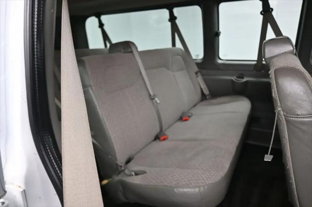 2017 Chevrolet Express LT