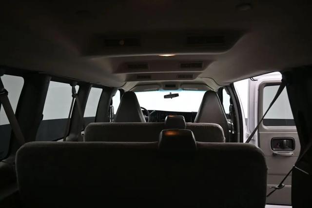 2017 Chevrolet Express LT