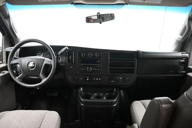 2017 Chevrolet Express LT