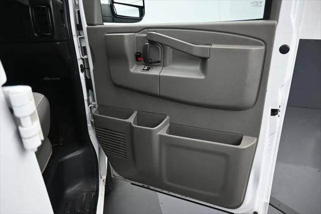 2017 Chevrolet Express LT
