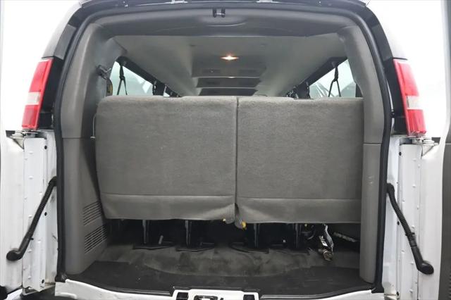 2017 Chevrolet Express LT