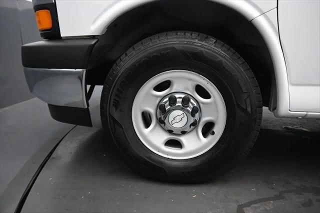 2017 Chevrolet Express LT