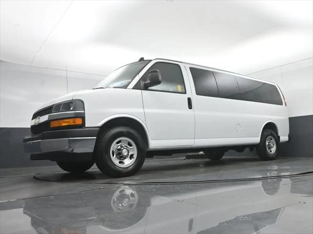 2017 Chevrolet Express LT