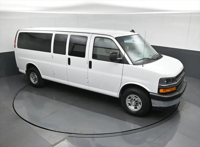 2017 Chevrolet Express LT