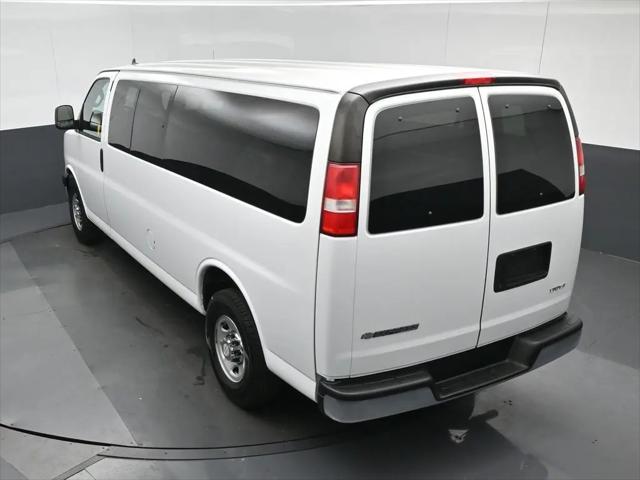 2017 Chevrolet Express LT