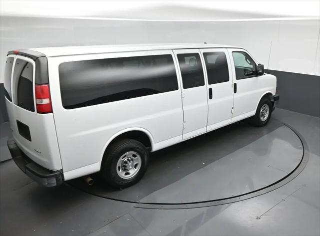 2017 Chevrolet Express LT