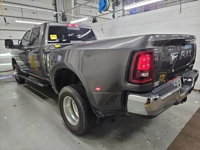 2025 Ram 3500 Tradesman Crew Cab 4x4 8' Box