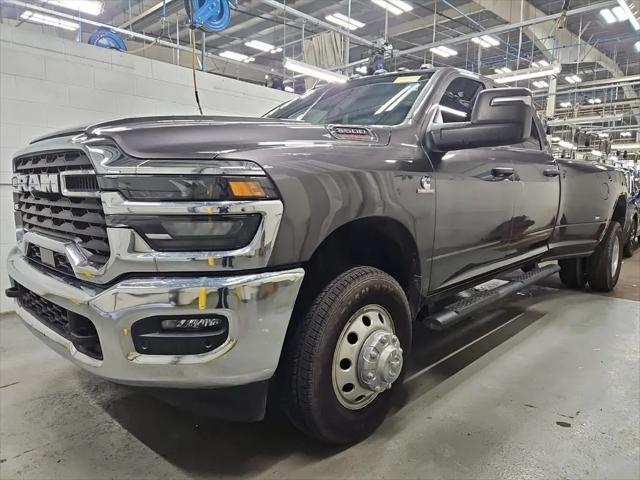 2025 Ram 3500 Tradesman Crew Cab 4x4 8' Box