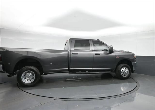 2025 Ram 3500 Tradesman Crew Cab 4x4 8 Box
