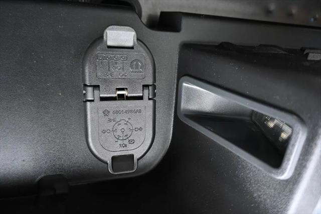 2025 Ram 3500 Tradesman Crew Cab 4x4 8 Box