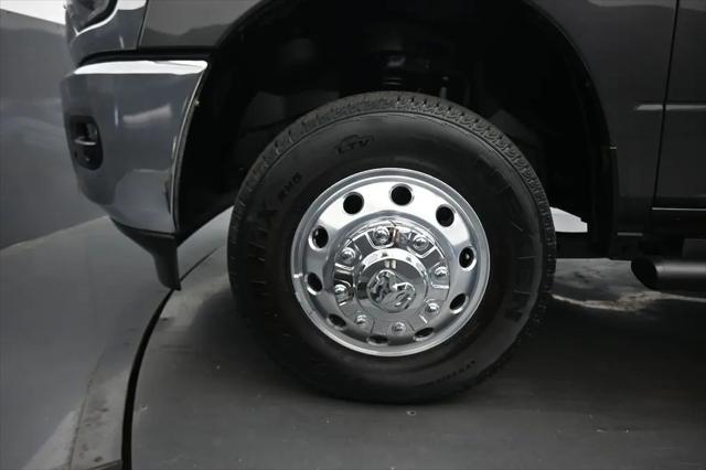 2025 Ram 3500 Tradesman Crew Cab 4x4 8 Box