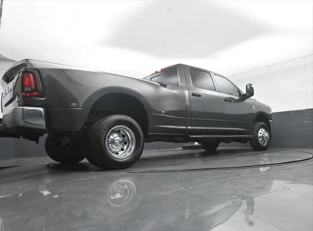 2025 Ram 3500 Tradesman Crew Cab 4x4 8 Box
