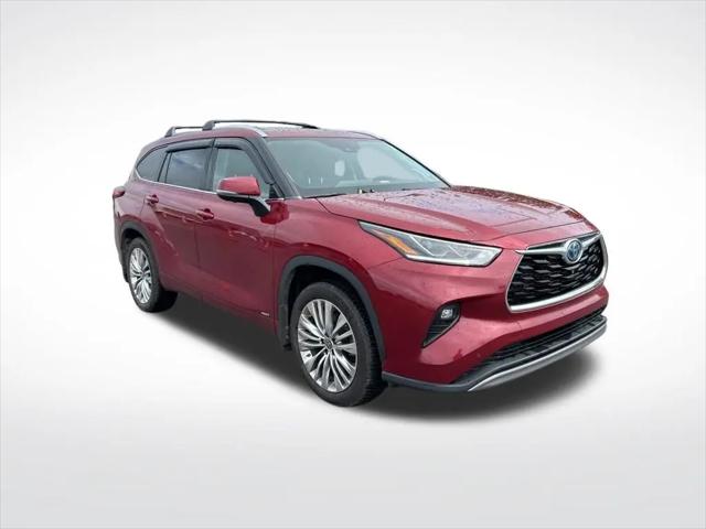 2023 Toyota Highlander Hybrid Platinum