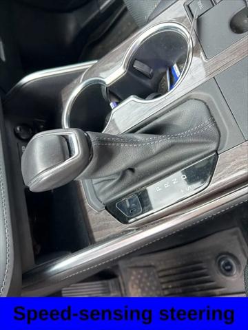 2023 Toyota Highlander Hybrid Platinum