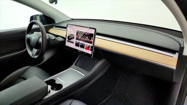 2022 Tesla Model Y Performance Dual Motor All-Wheel Drive