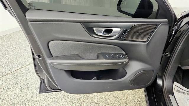 2024 Volvo S60 B5 Plus Black Edition