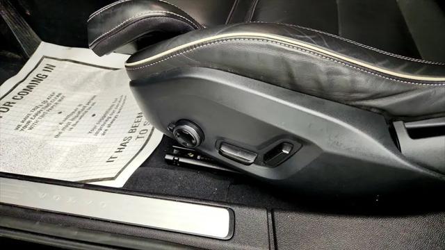 2024 Volvo S60 B5 Plus Black Edition