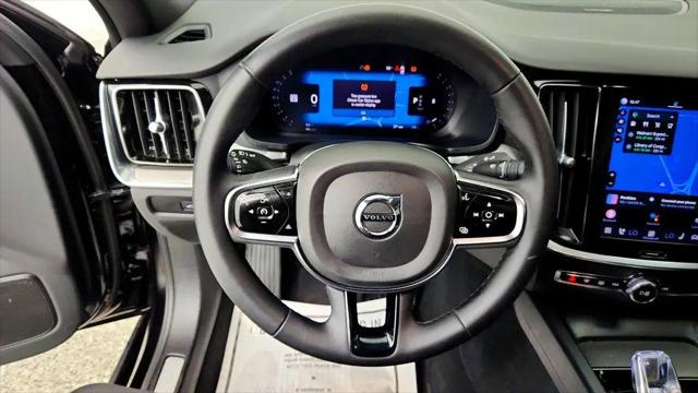 2024 Volvo S60 B5 Plus Black Edition