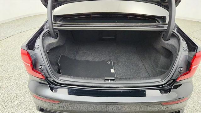 2024 Volvo S60 B5 Plus Black Edition