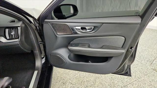 2024 Volvo S60 B5 Plus Black Edition