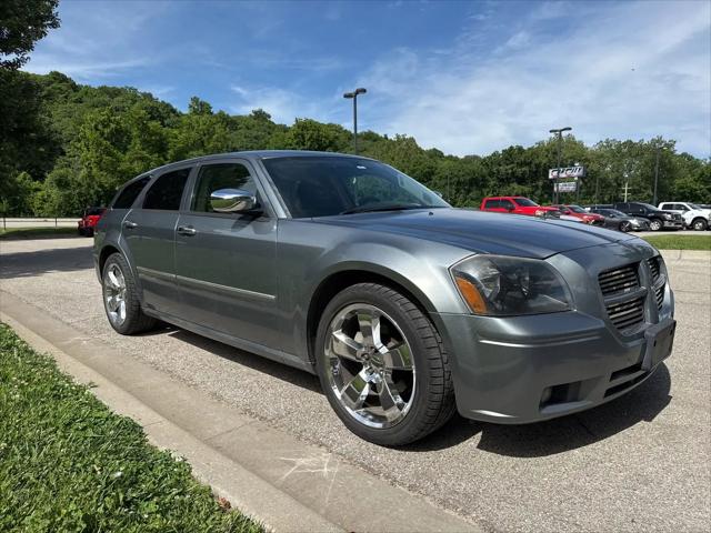 2007 Dodge Magnum Base
