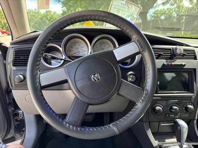 2007 Dodge Magnum Base