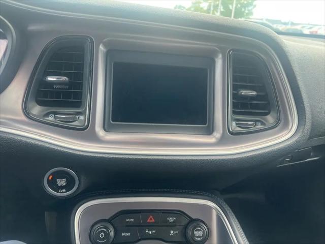2021 Dodge Challenger SXT