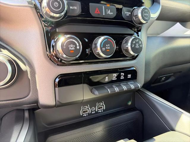 2026 Ram 1500 Express Crew Cab 4x4 57 Box