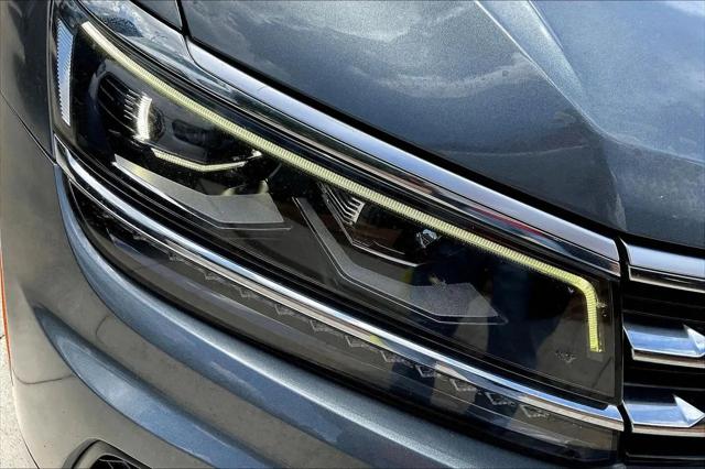 2018 Volkswagen Tiguan 2.0T SEL Premium