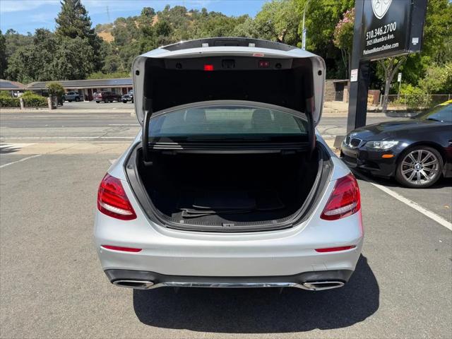 2018 Mercedes-Benz E-CLASS E 300 E 300