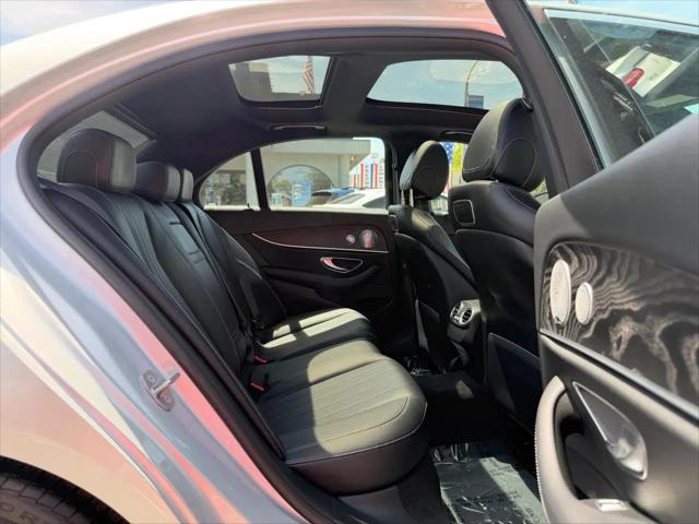 2018 Mercedes-Benz E-CLASS E 300 E 300