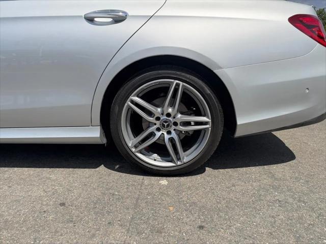 2018 Mercedes-Benz E-CLASS E 300 E 300
