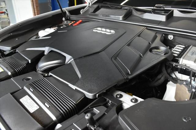 2021 Audi Q8 Premium Plus 55 TFSI quattro Tiptronic