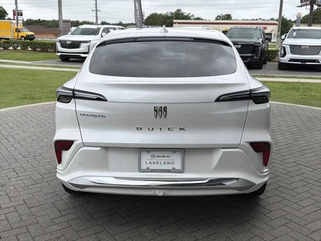 2026 Buick NV Avenir FWD