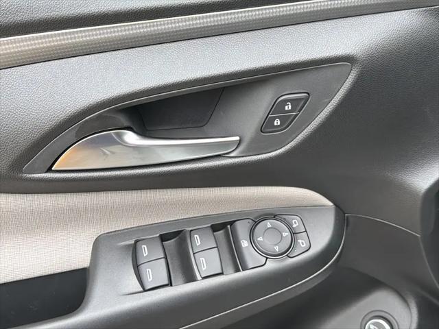 2026 Buick NV Avenir FWD