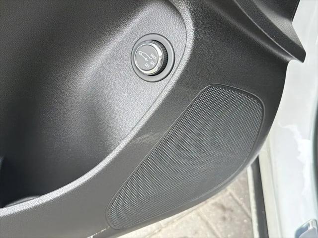 2026 Buick NV Avenir FWD