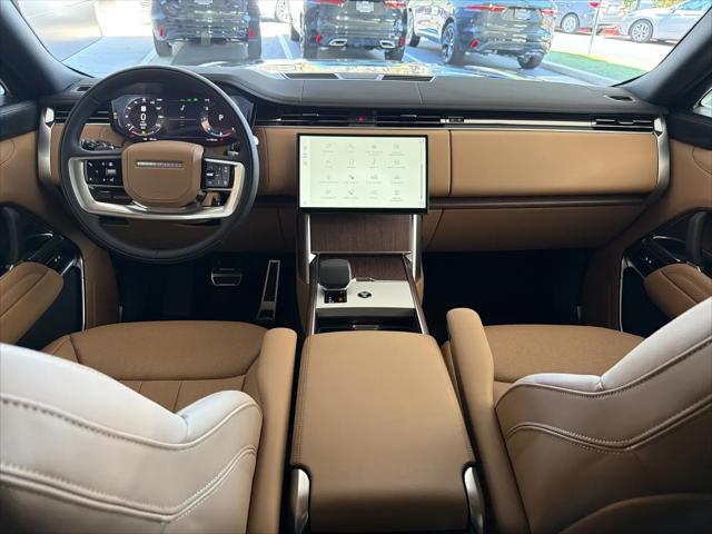 2026 Land Rover Range Rover P400 SE 7 Seat