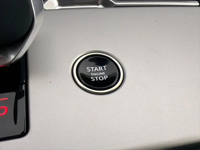 2026 Land Rover Range Rover P400 SE 7 Seat