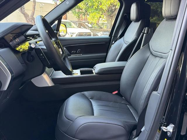 2026 Land Rover Range Rover P400 SE 7 Seat