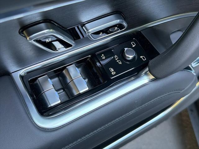 2026 Land Rover Range Rover P400 SE 7 Seat
