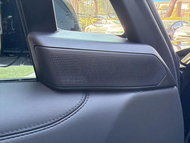 2026 Land Rover Range Rover P400 SE 7 Seat
