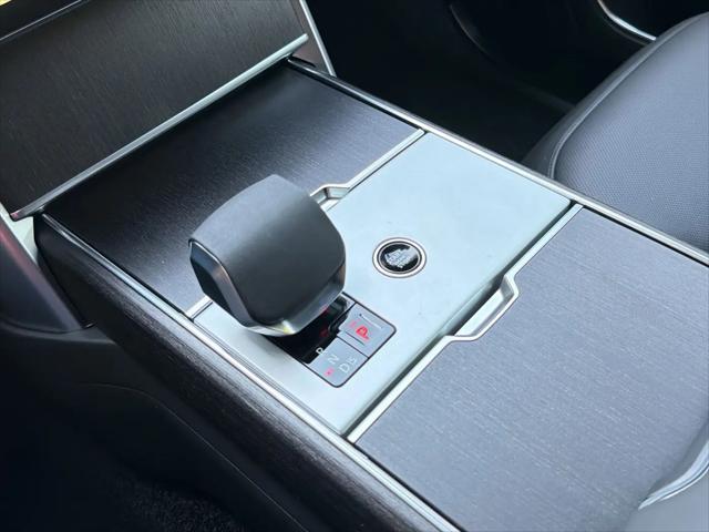 2026 Land Rover Range Rover P400 SE 7 Seat