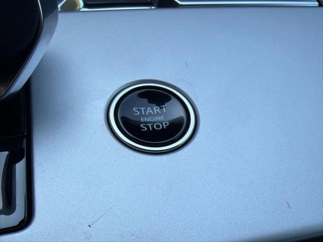 2026 Land Rover Range Rover P400 SE 7 Seat