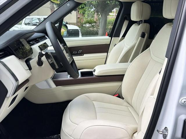 2026 Land Rover Range Rover P400 SE 7 Seat