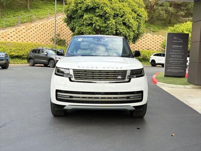 2026 Land Rover Range Rover P400 SE 7 Seat