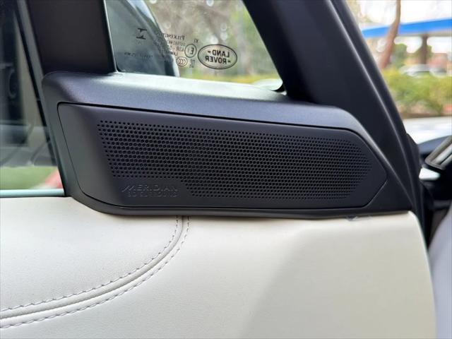 2026 Land Rover Range Rover P400 SE 7 Seat